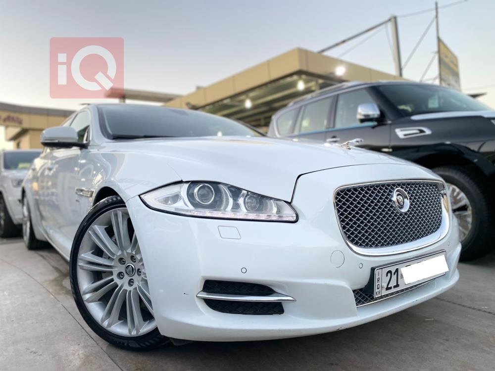 جاكوار XJ